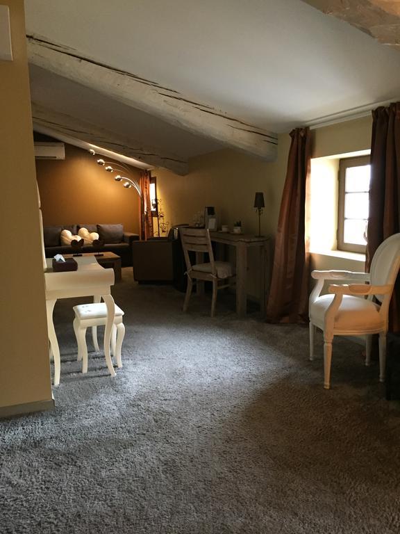 Au Lavoir Коломбье Номер фото